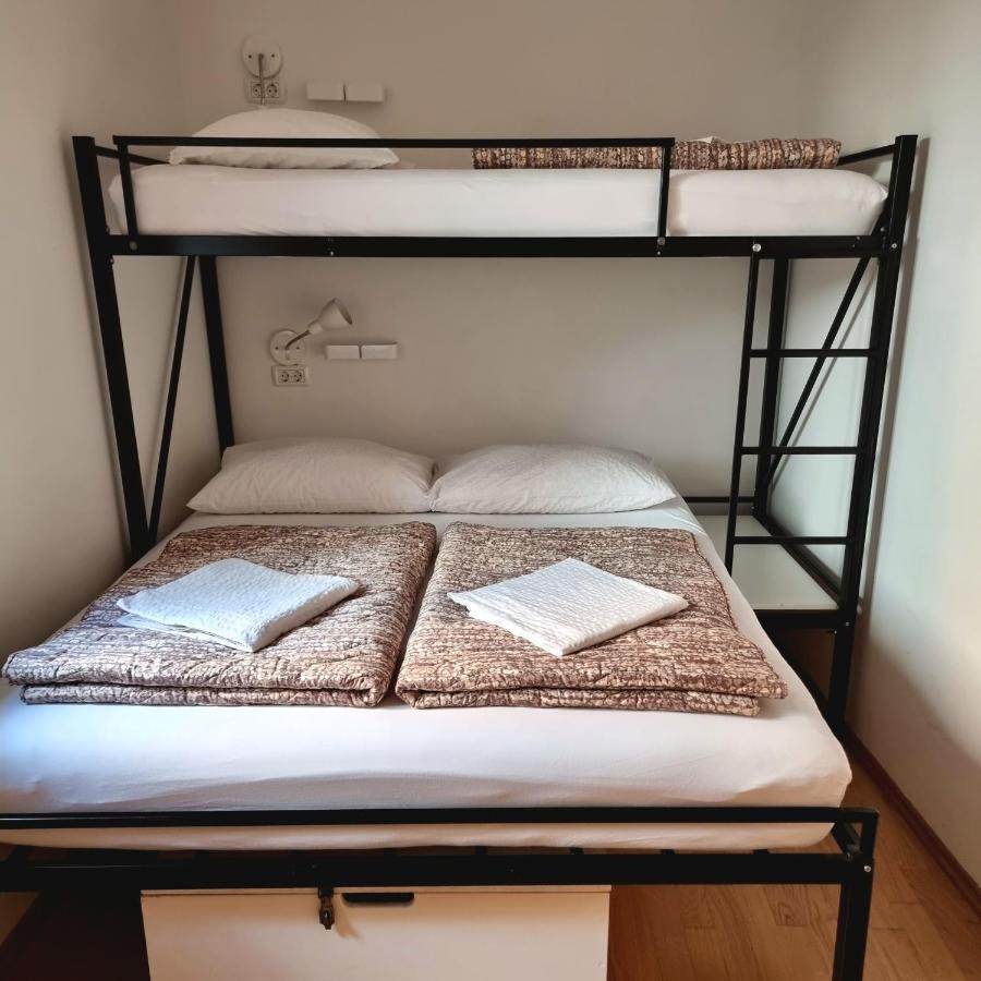 איזולה Hostel Alieti מראה חיצוני תמונה