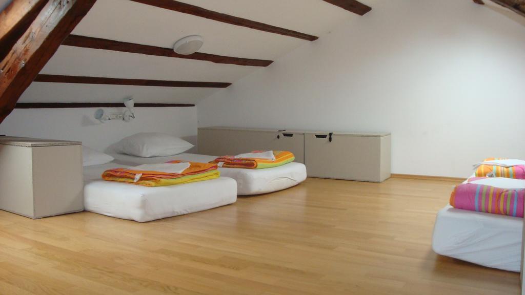 איזולה Hostel Alieti חדר תמונה