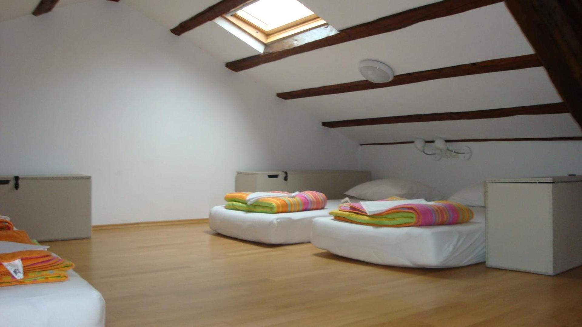 איזולה Hostel Alieti חדר תמונה