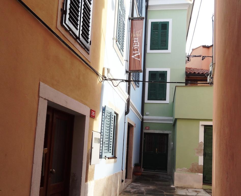 איזולה Hostel Alieti מראה חיצוני תמונה