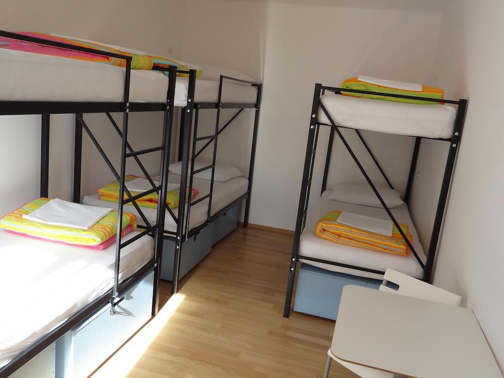 איזולה Hostel Alieti חדר תמונה